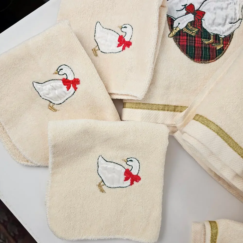 VTG 80s set Christmas goose bath towels linens plaid cottage grandma NWOT